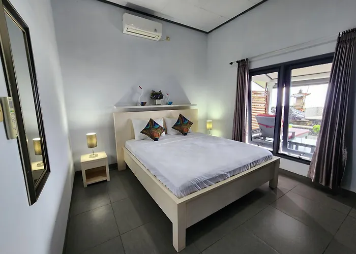 Bugbug Aparthotel