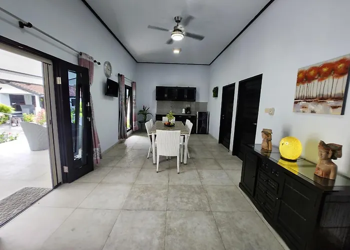Bugbug Aparthotel