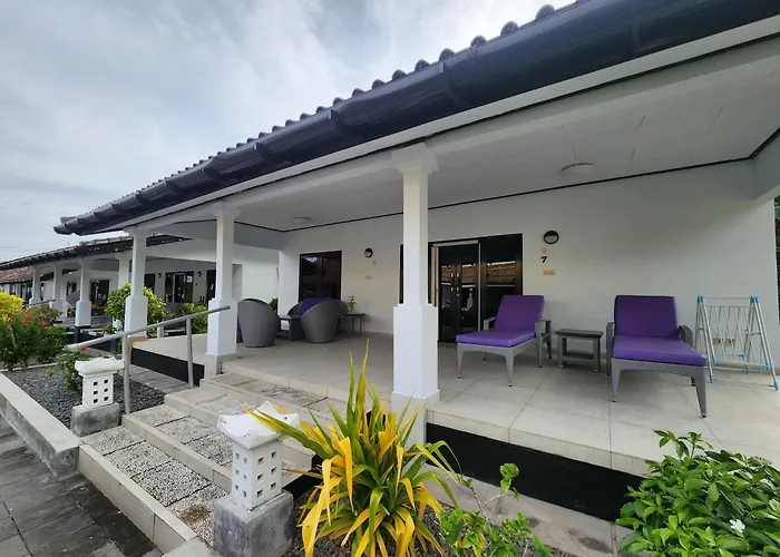 Bugbug Aparthotel