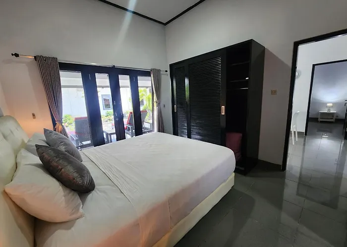 Bugbug Aparthotel 4*