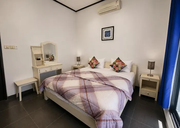 Aparthotel Bugbug 4*