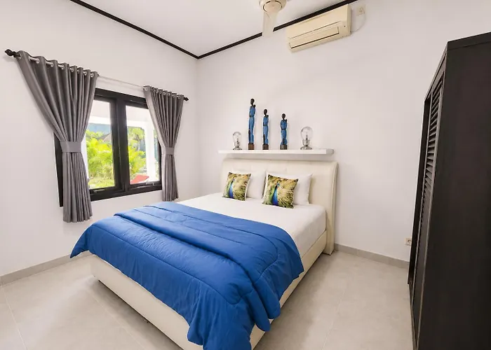 Bugbug Aparthotel 4*