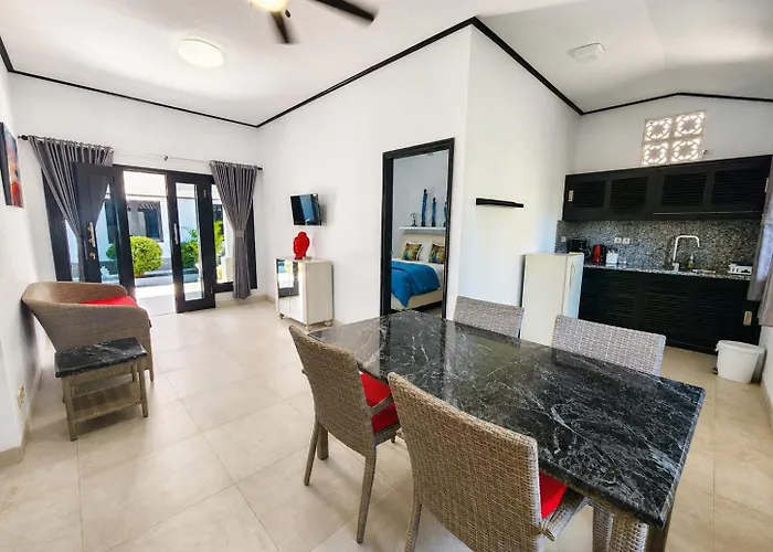 Bugbug Aparthotel Gili Biaha
